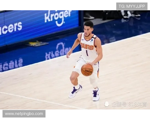 布克少单打多挡拆带动艾顿空位增多